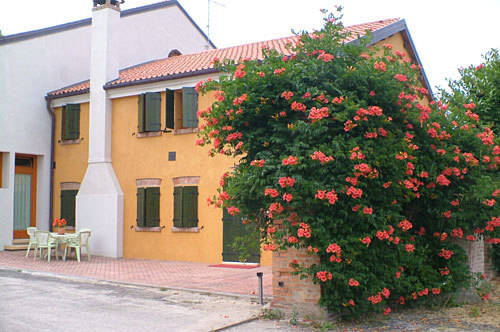 agriturismo le quattro rose in provincia di padova agriturismo pernottamento